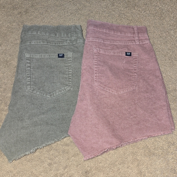 EUC SET OF 2 GAP CORDUROY SHORTS SIZE 4 - Picture 2 of 6